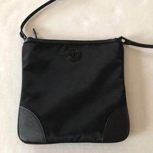 Tory Burch cross body bag. NWT!!